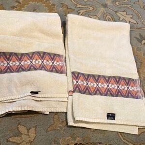Aztec Cream  Bath Towels with Pink Geometric Border $40 see stains